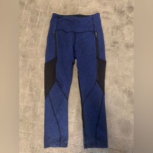 Lululemon Blue and Black Textured Leggings, sz. 4